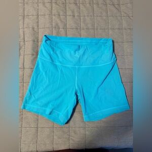 Lululemon - Wunder Train 6” Shorts - Size 12